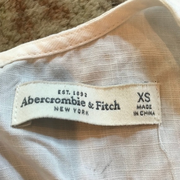 White lace tank top from Abercrombie&Fitch - Picture 3 of 3